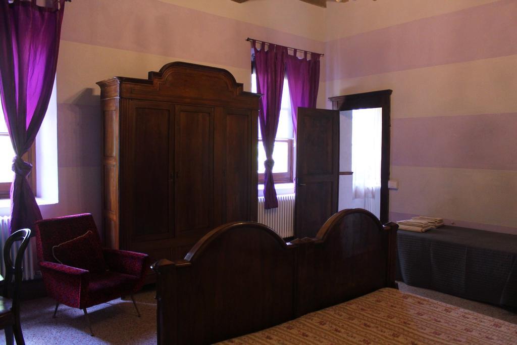 Room And Breakfast Torre Felino Zimmer foto