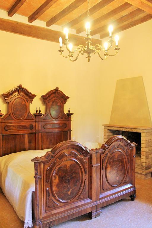 Room And Breakfast Torre Felino Zimmer foto