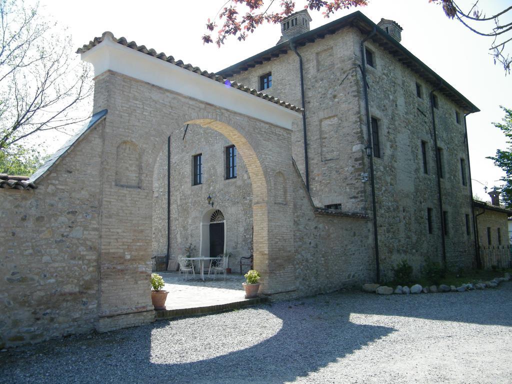 Room And Breakfast Torre Felino Exterior foto
