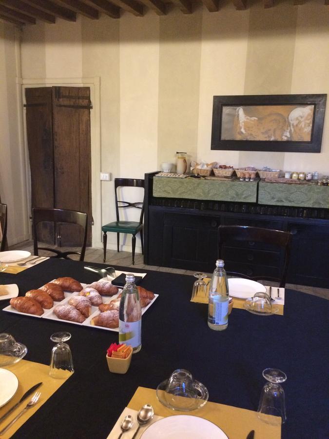Room And Breakfast Torre Felino Exterior foto